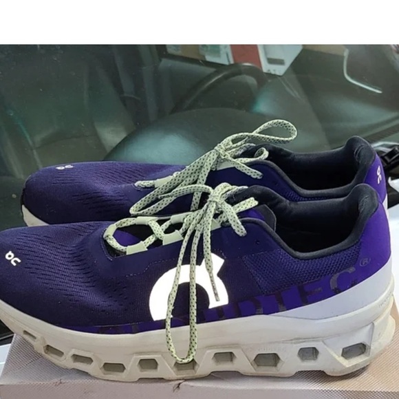 On Running Purple Monster - Picture 2 of 6